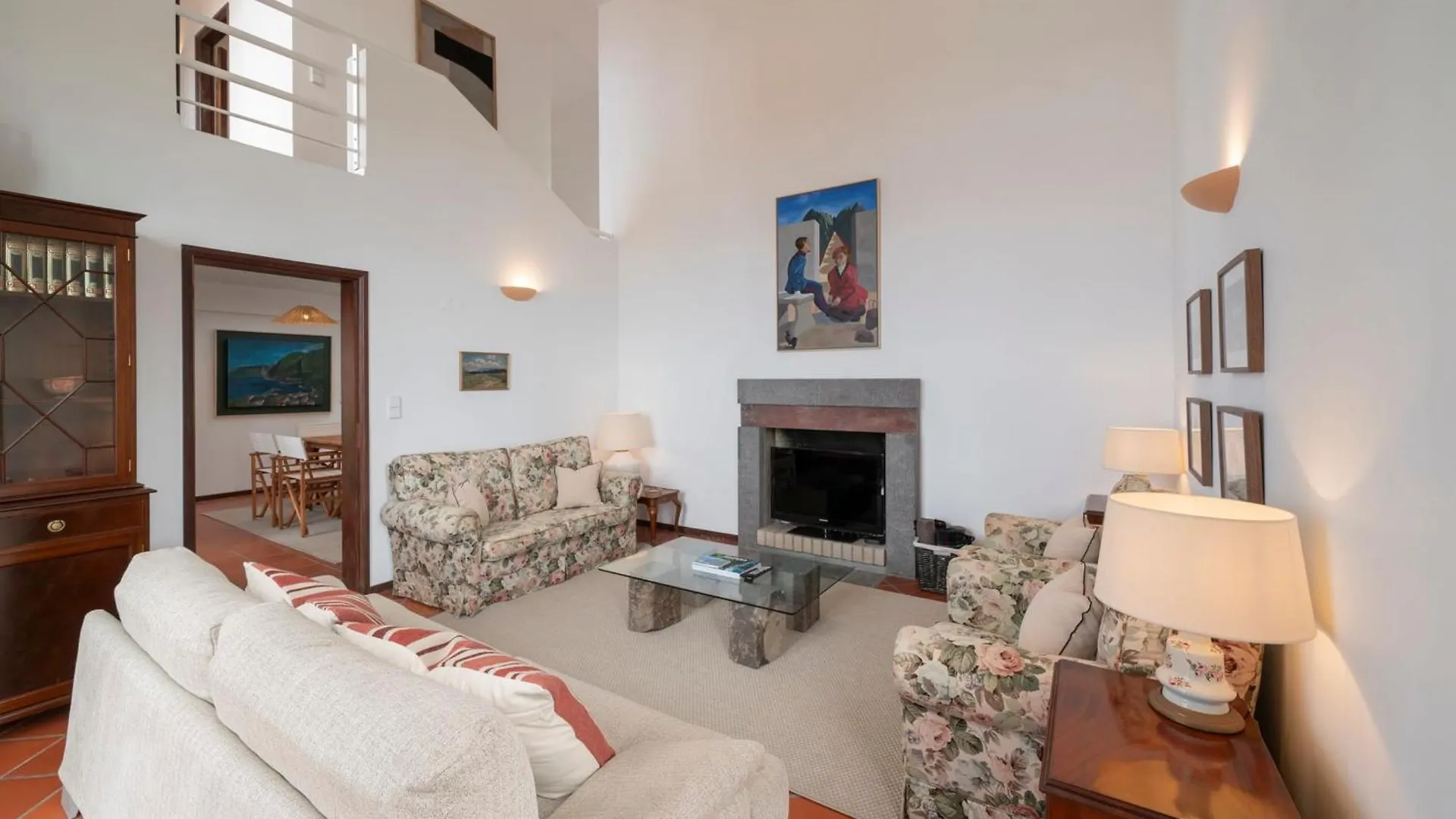 Casa Amarela Da Faja Da Areia By An Island Apart São Vicente Portekiz